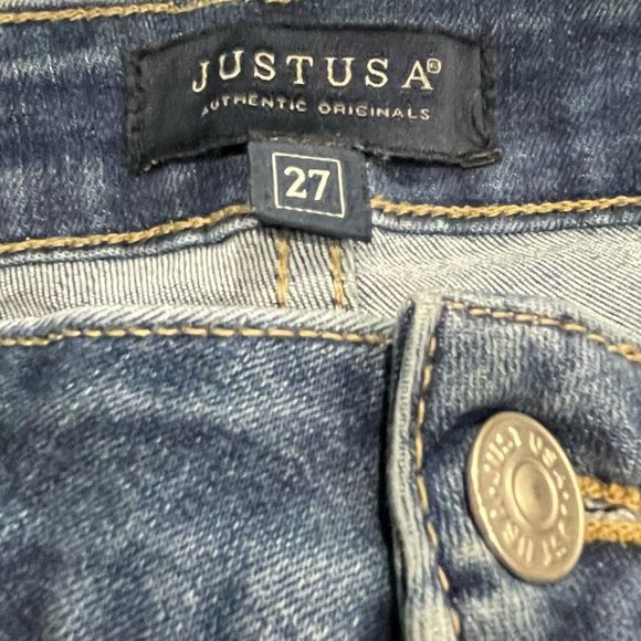 Delina Distressed‎ Embroidered Skinny Jean - Picture 4 of 16